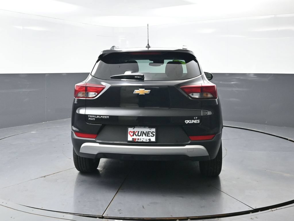 Used 2025 Chevrolet TrailBlazer LT AWD/4WD image 12