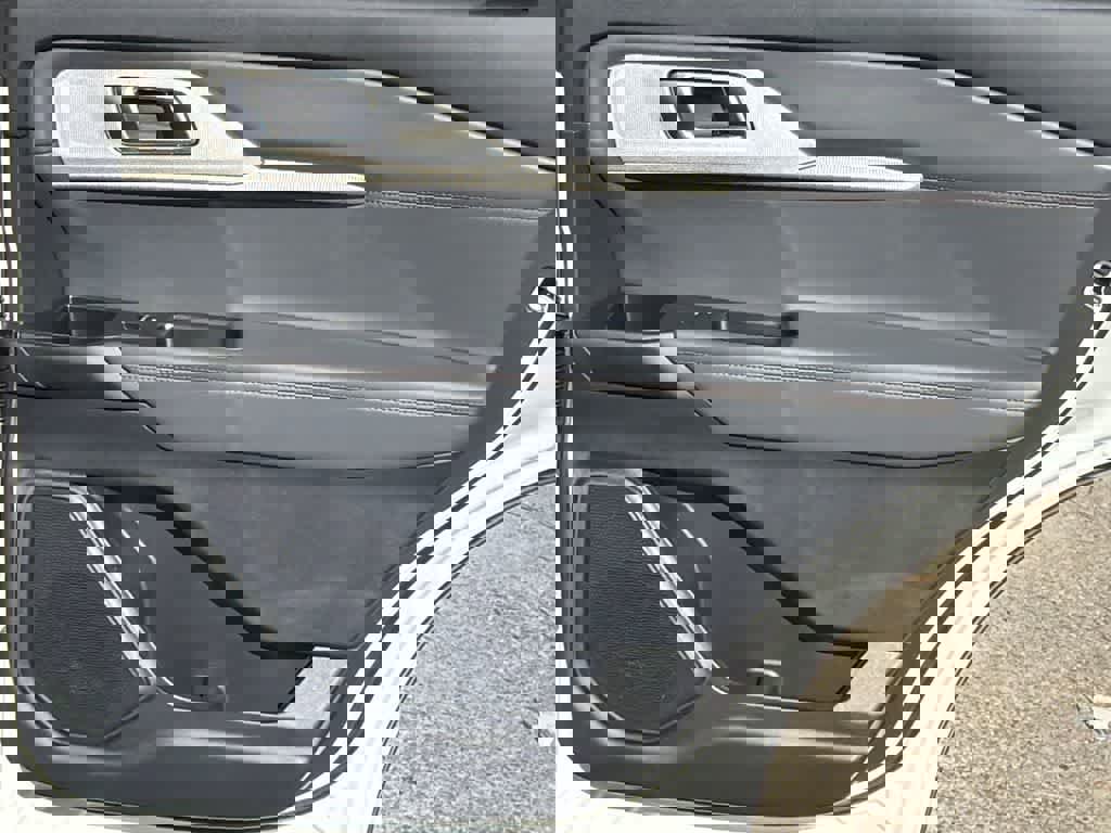 New 2026 Ford Explorer Active image 15