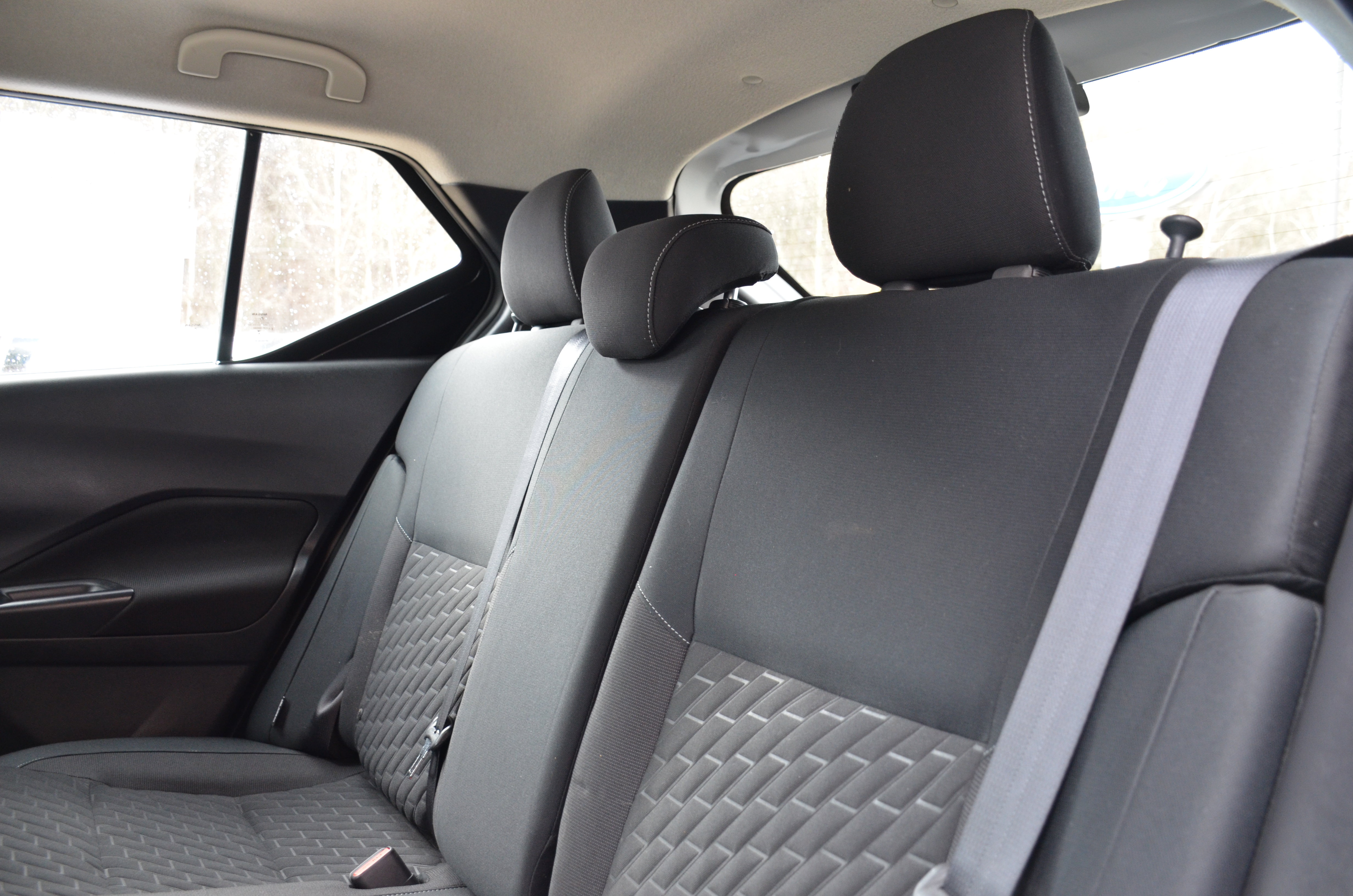 Used 2022 Nissan Kicks S FWD image 16