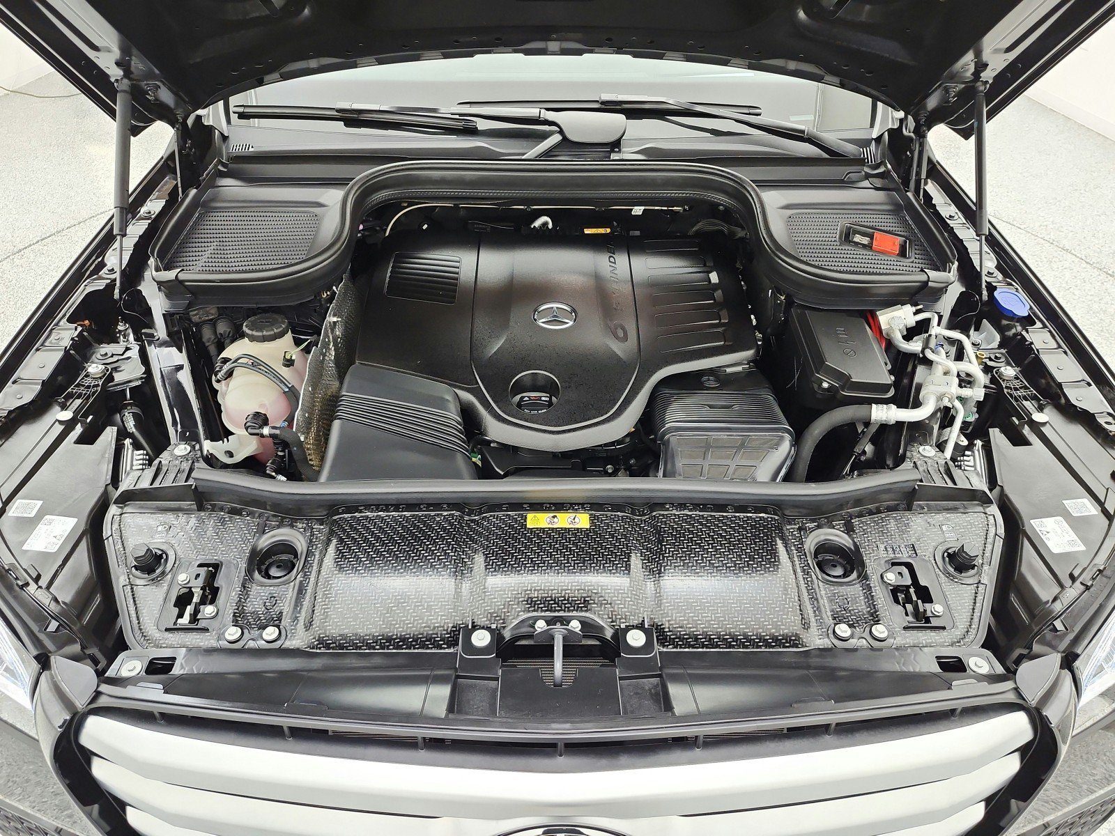 Certified 2026 Mercedes-Benz GLS 450 4MATIC image 16