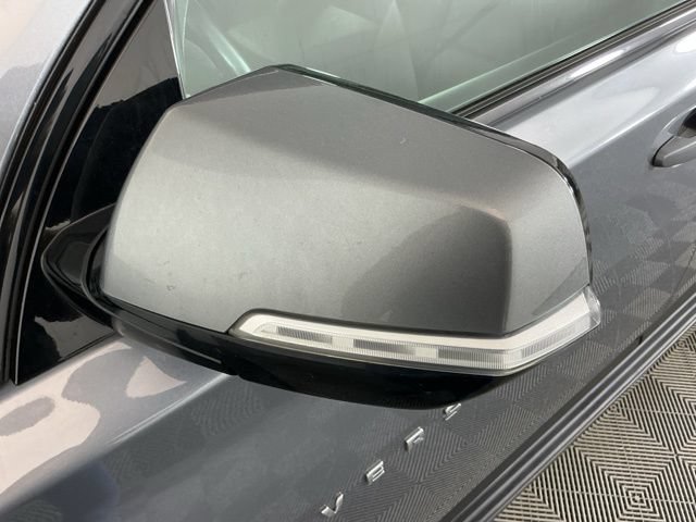 Used 2020 Chevrolet Traverse RS w/ LPO, 'HIT The Road' Package AWD/4WD image 12