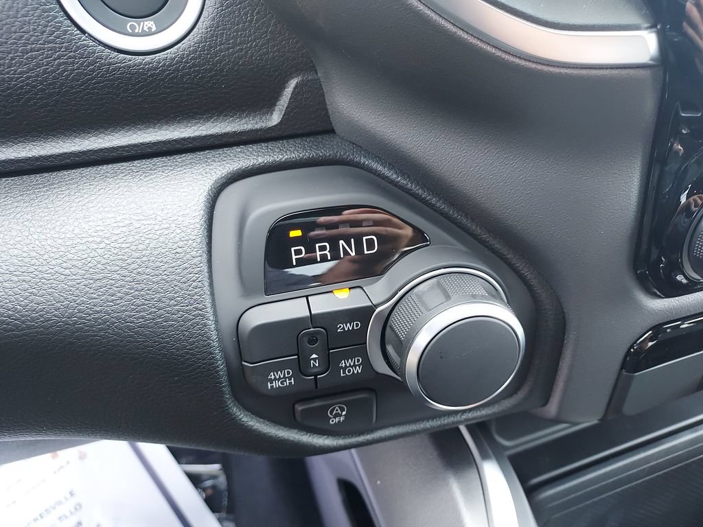 New 2026 RAM 1500 Express AWD/4WD image 24