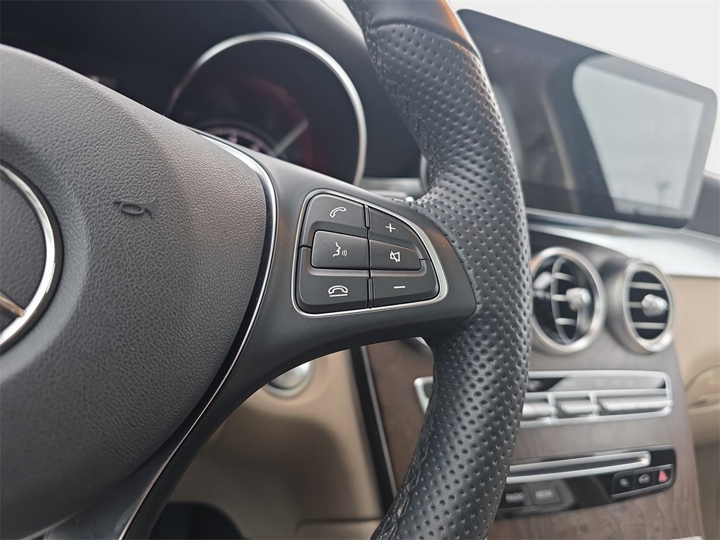Used 2019 Mercedes-Benz GLC 300 4MATIC image 22