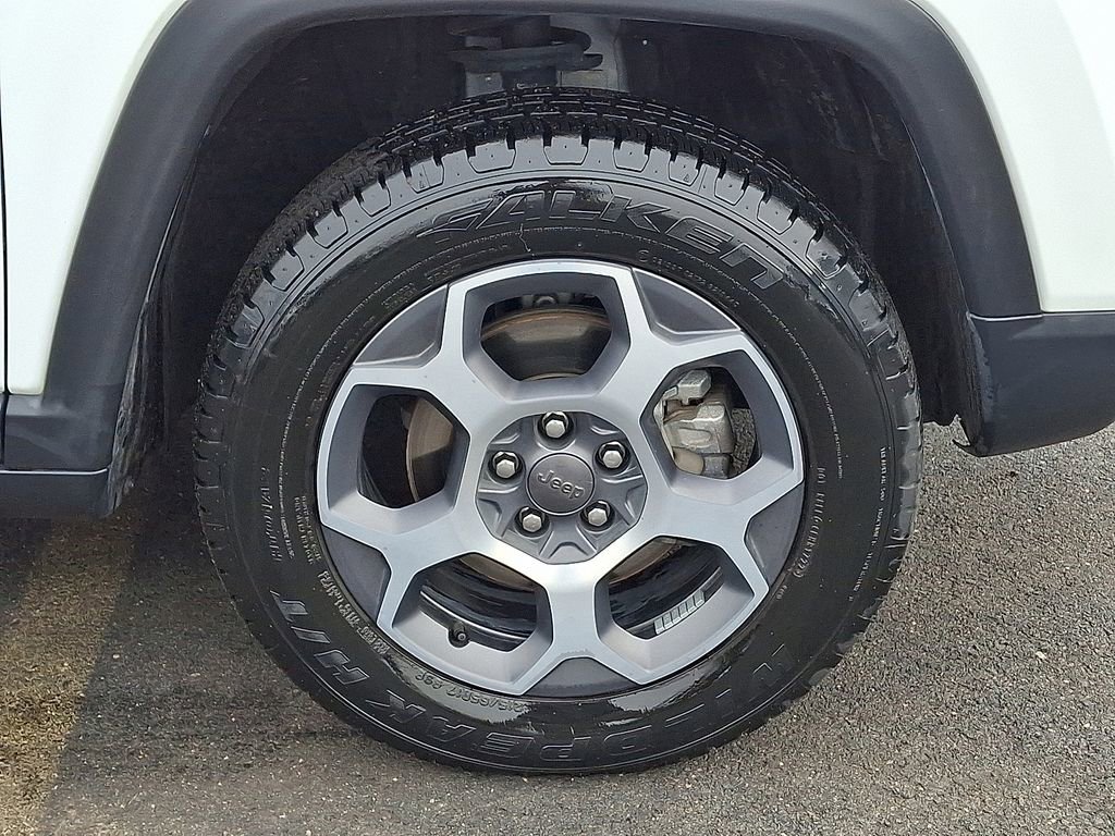 Certified 2022 Jeep Compass Trailhawk w/ Trailhawk Elite Group image 8