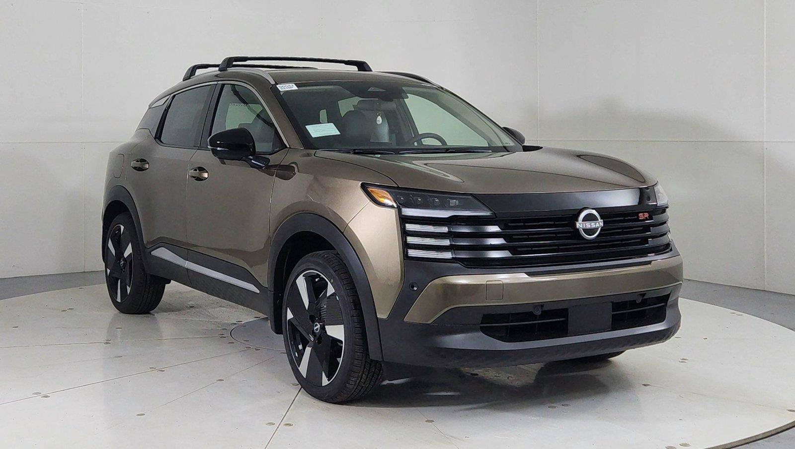Used 2026 Nissan Kicks SR w/ Cold Weather Package AWD/4WD image 1