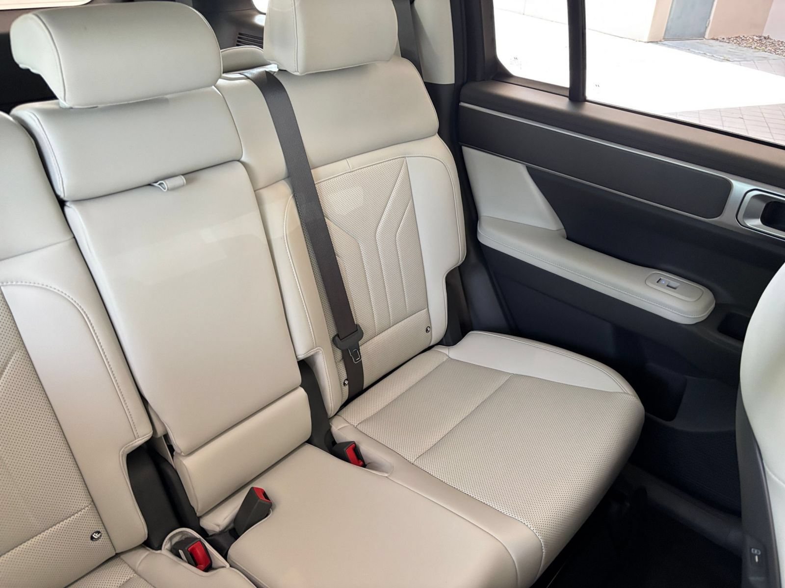 Used 2026 Hyundai Santa Fe SEL FWD image 40