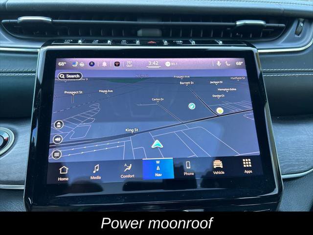 Certified 2023 Jeep Grand Cherokee Overland w/ Luxury Tech Group IV AWD/4WD image 25
