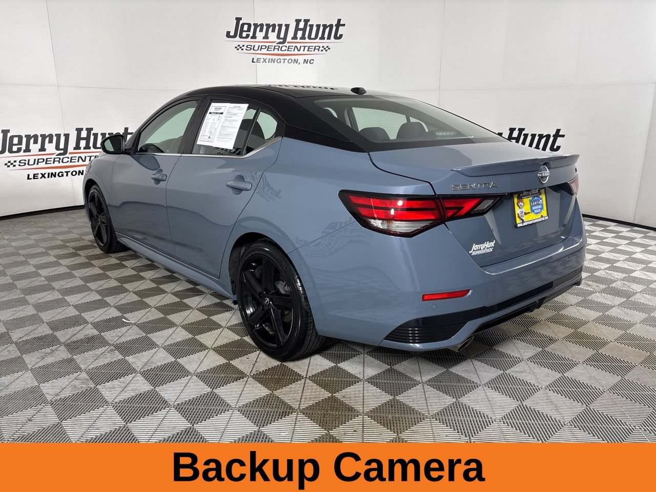 Used 2024 Nissan Sentra SR FWD image 7