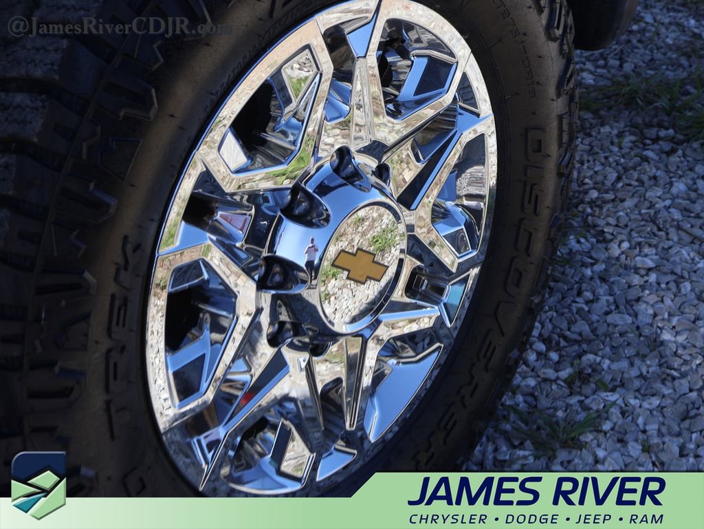 Used 2020 Chevrolet Silverado 2500 LT w/ Texas Edition AWD/4WD image 20