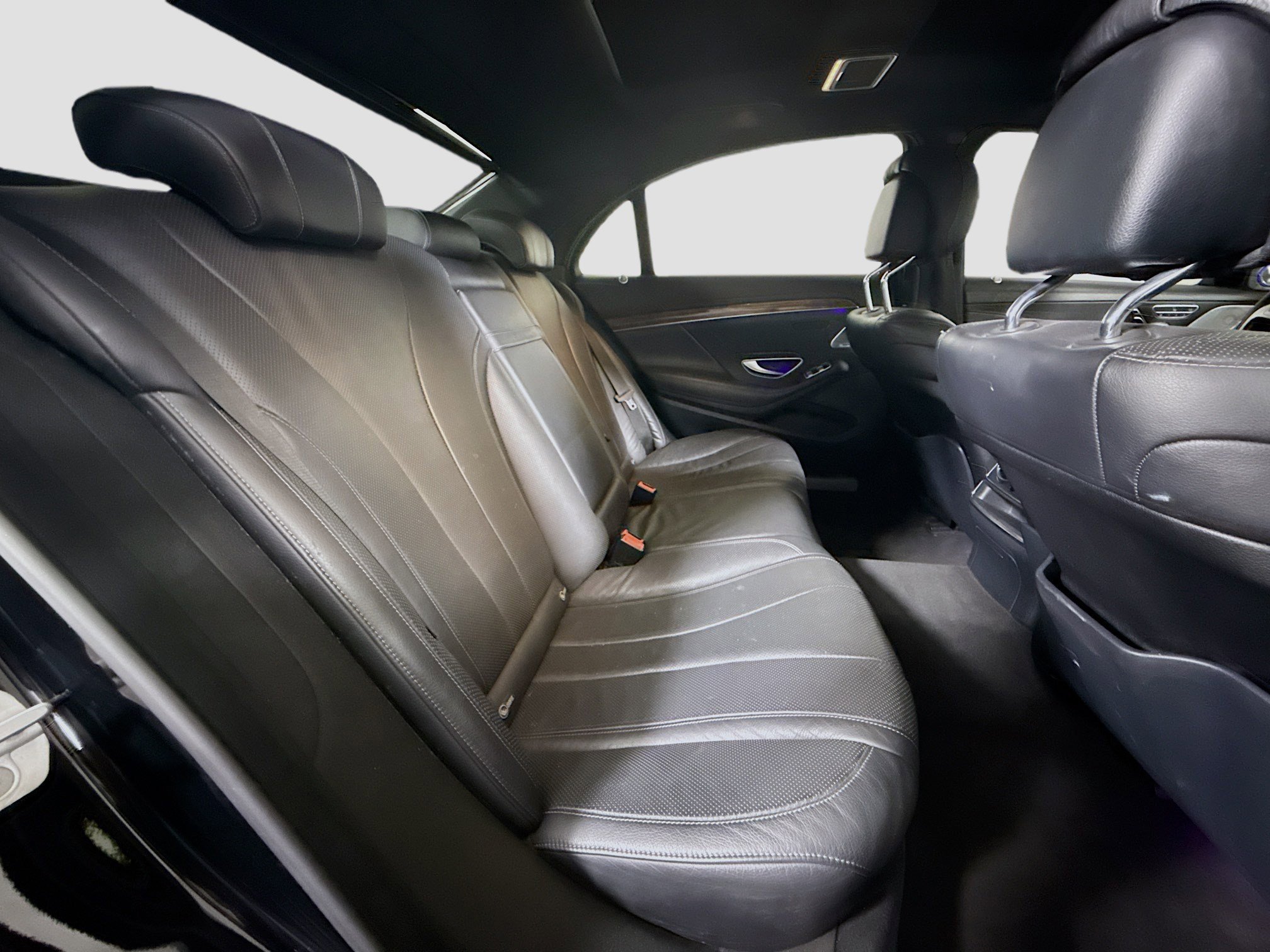 Used 2015 Mercedes-Benz S 550 4MATIC Sedan image 26