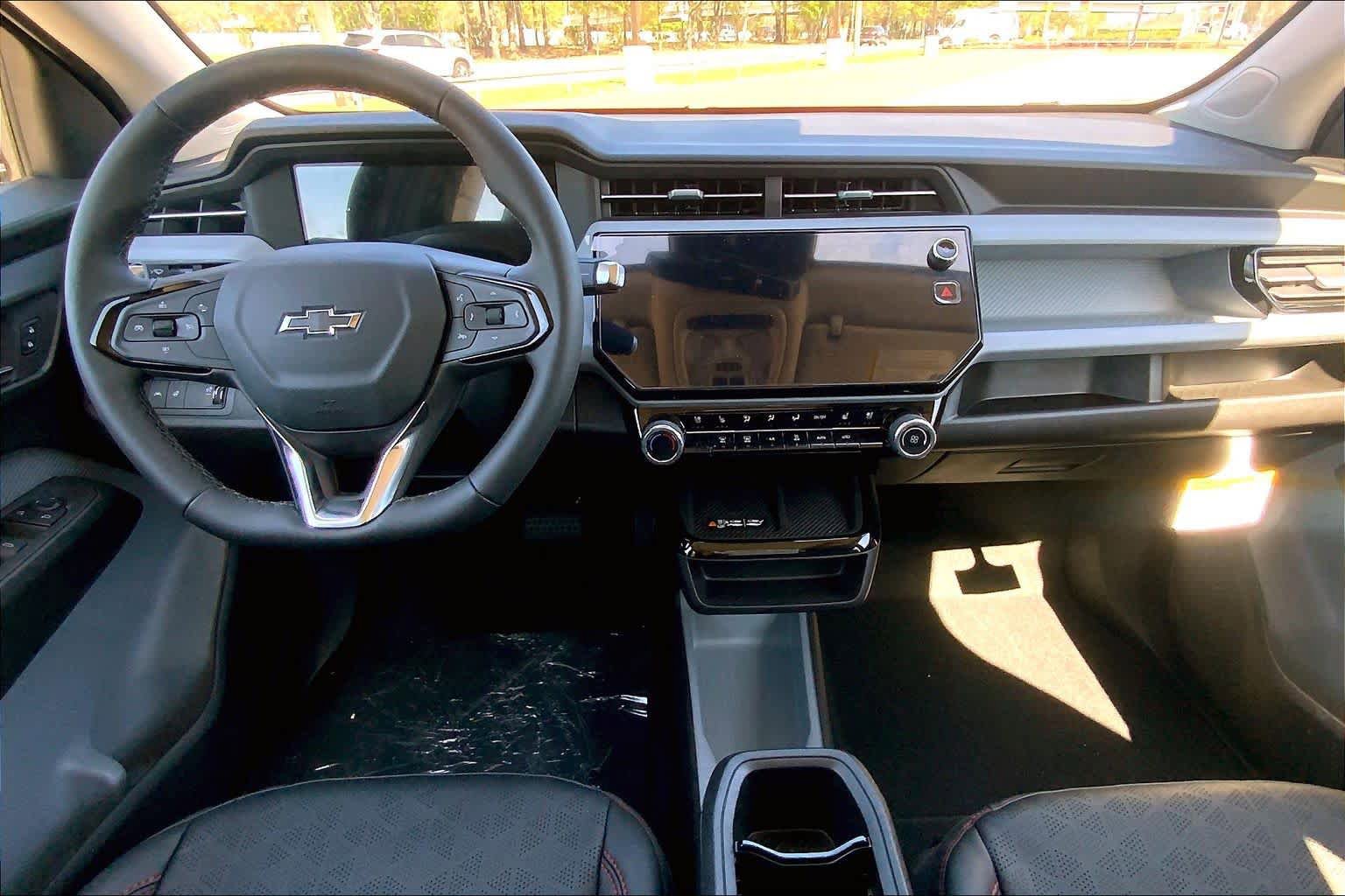 New 2027 Chevrolet Bolt RS w/ Technology Package FWD image 6
