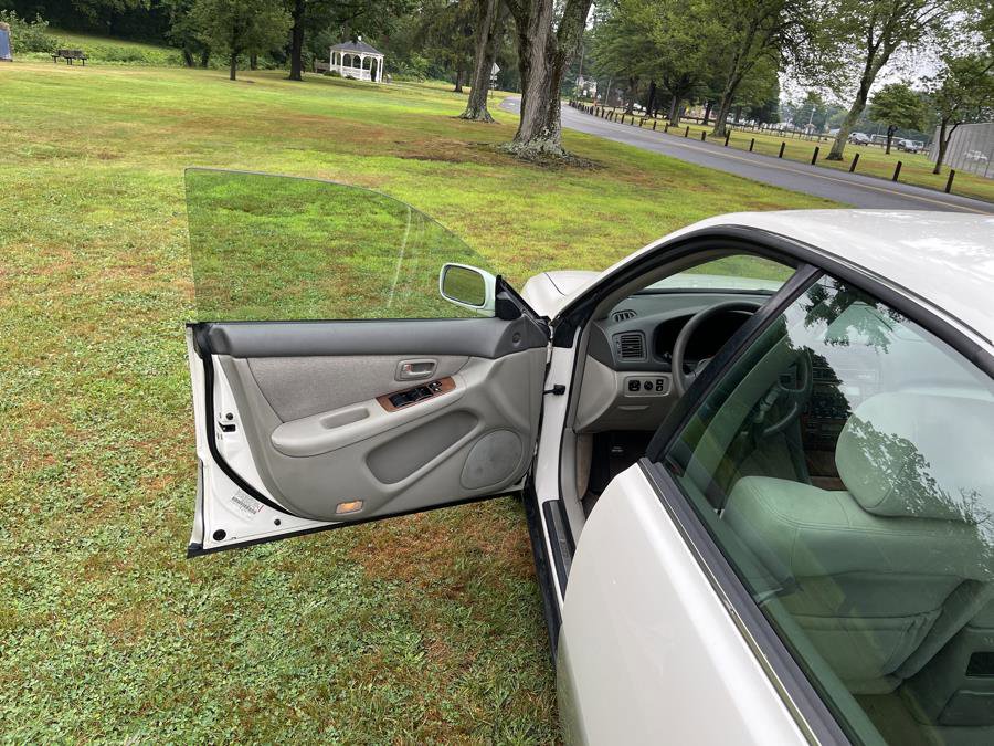 Used 2001 Lexus ES 330 image 12