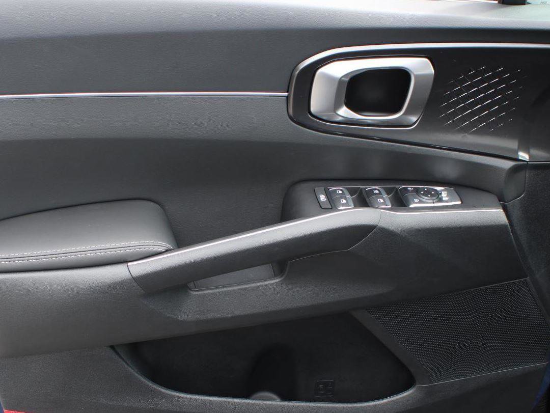 New 2026 Kia Sorento S w/ S Panoramic Sunroof Package image 14