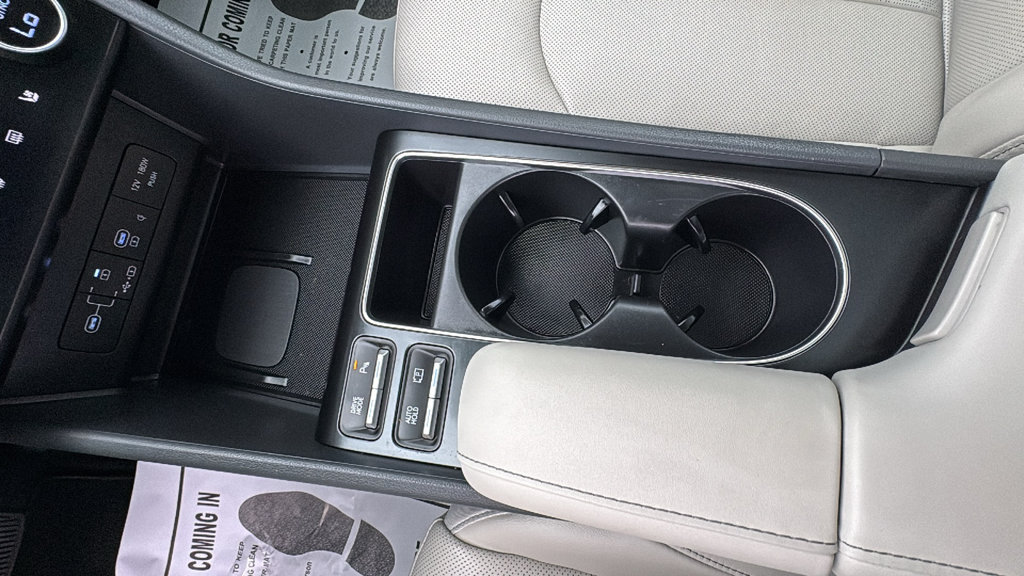 Used 2025 Hyundai Sonata Limited FWD image 24