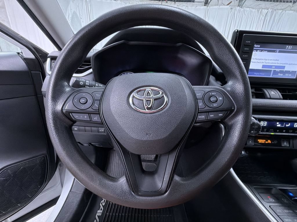 Used 2019 Toyota RAV4 XLE AWD/4WD image 15