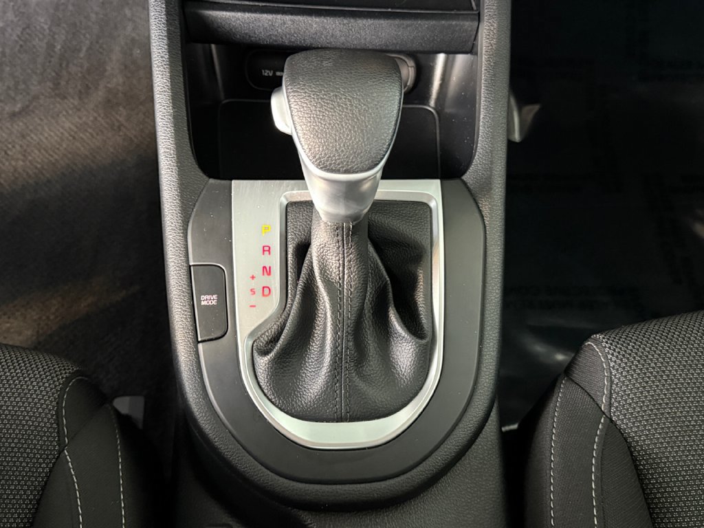 Used 2023 Kia Forte LXS w/ LXS Technology Package FWD image 17