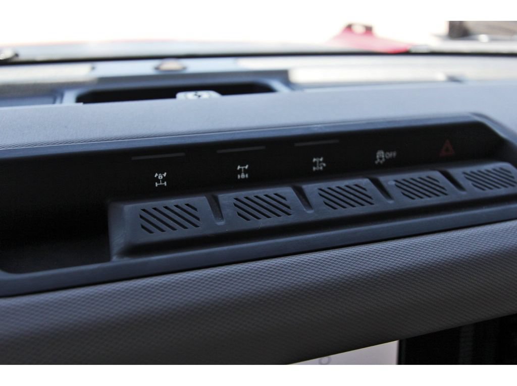 Used 2022 Ford Bronco 2-Door AWD/4WD image 24