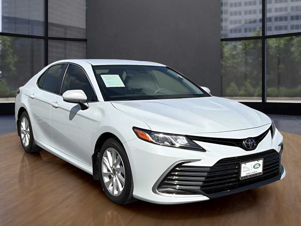 Used 2024 Toyota Camry LE FWD image 10