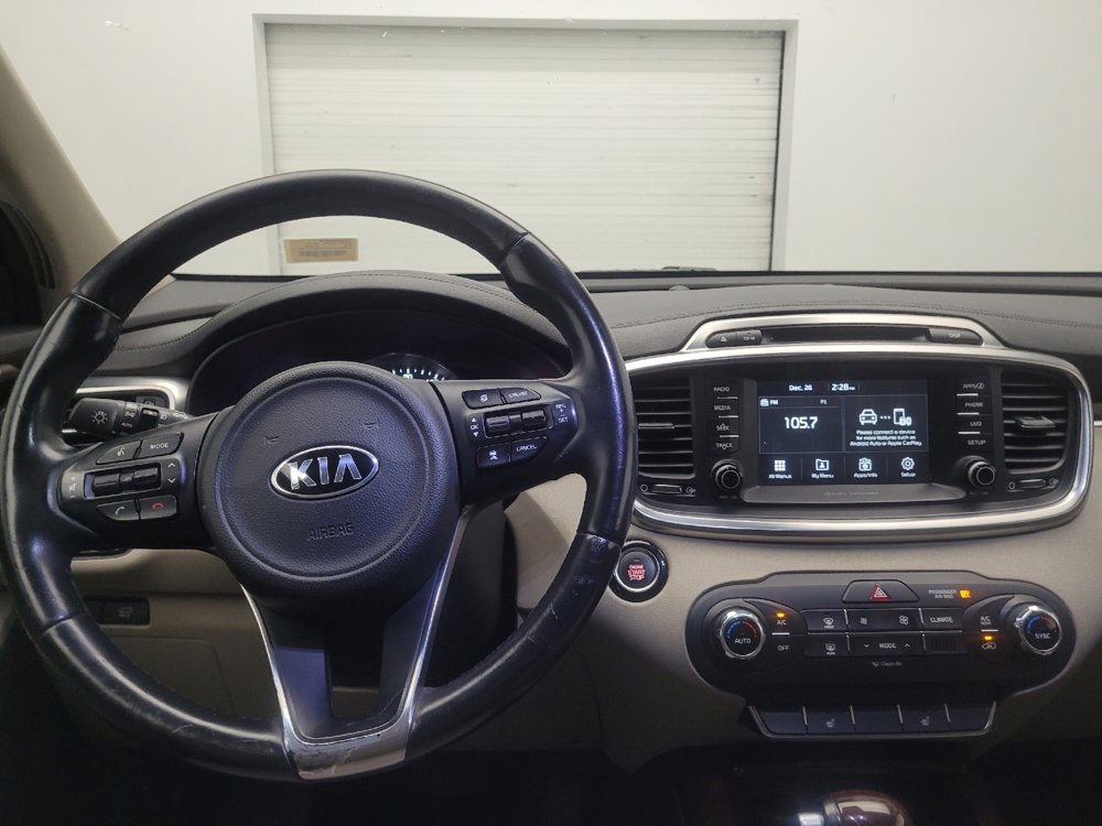 Used 2018 Kia Sorento EX w/ EX Advanced Touring Package image 22