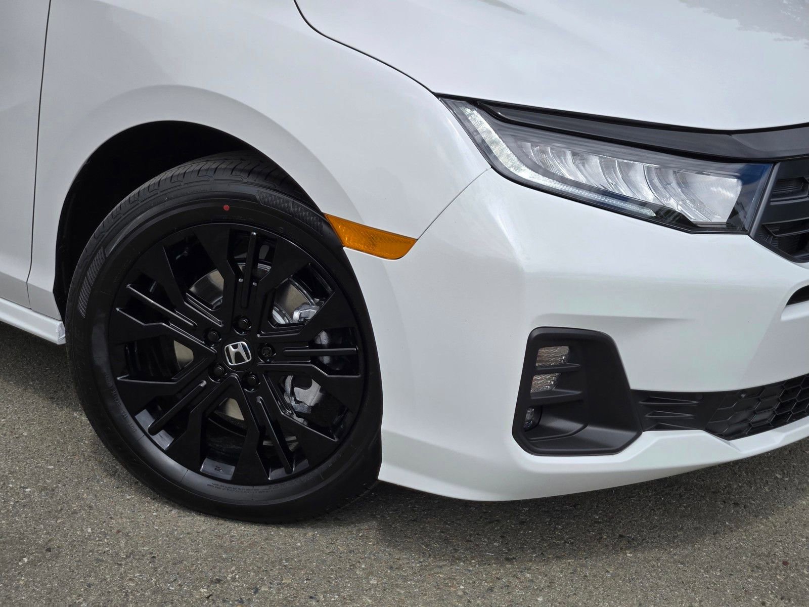New 2026 Honda Odyssey Sport-L image 9