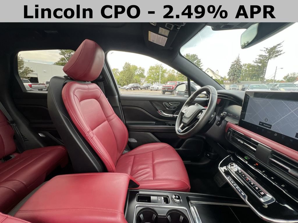 Used 2025 Lincoln Corsair Reserve w/ Rear Removable Package Tray image 15