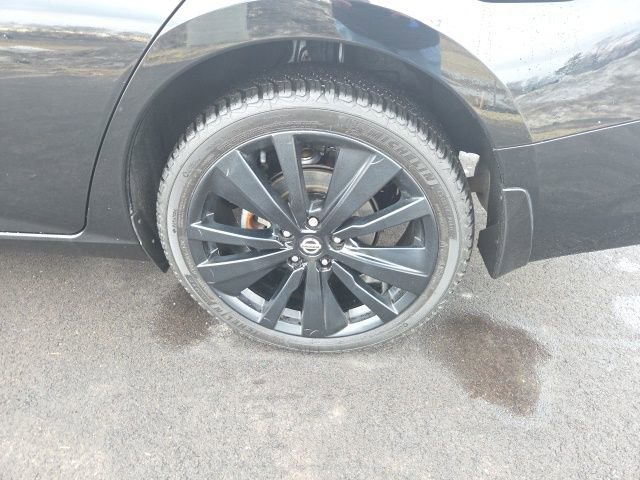 Used 2022 Nissan Altima 2.5 SR w/ Midnight Edition Package image 12