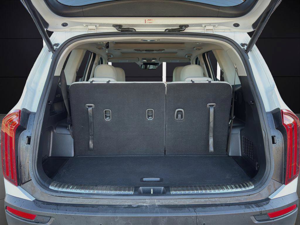 Used 2022 Kia Telluride SX w/ Towing Package image 23