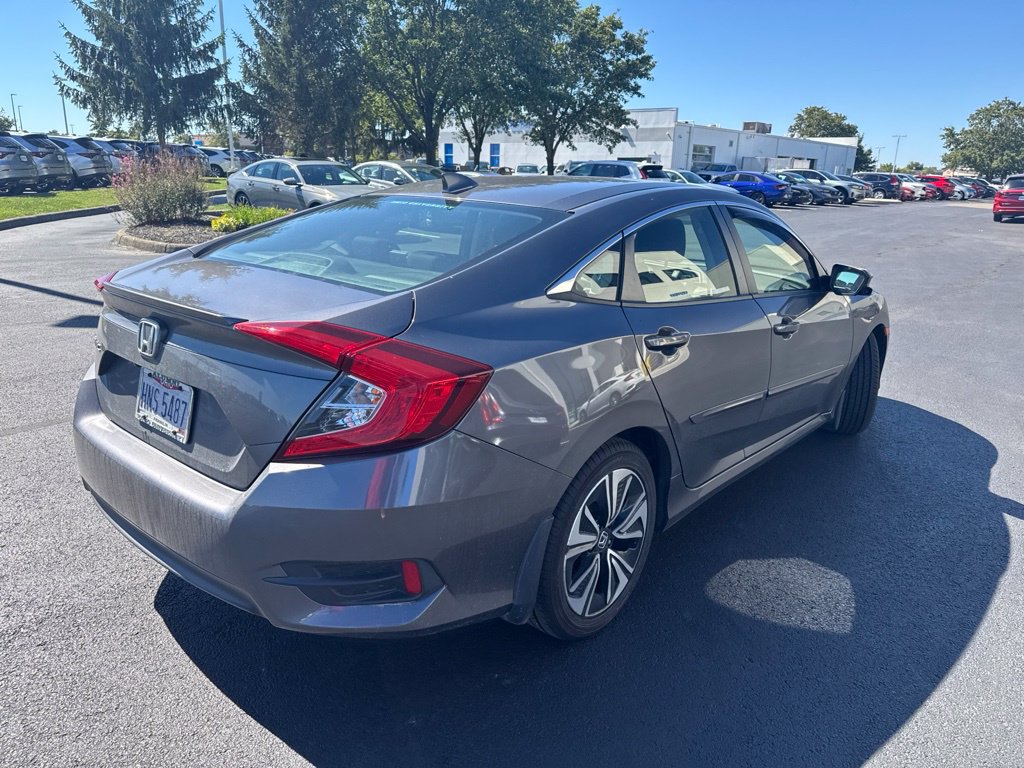 Used 2018 Honda Civic EX-T image 4