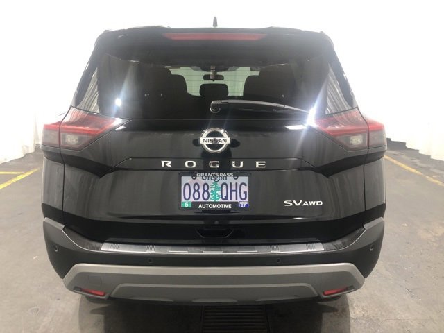 Used 2021 Nissan Rogue SV image 4