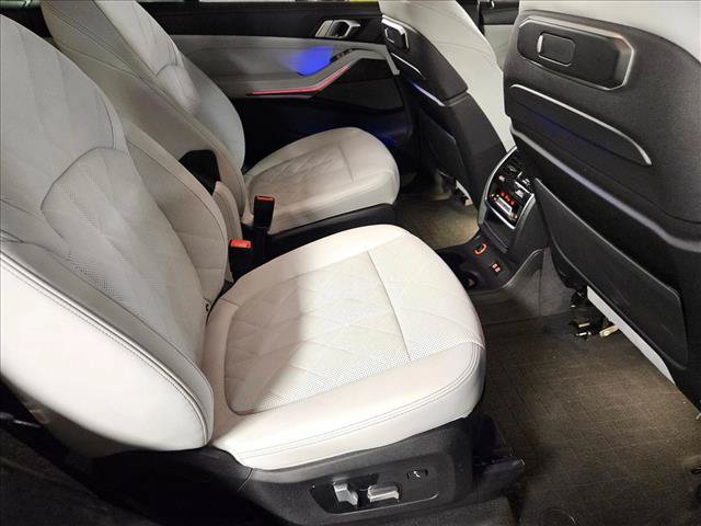 Used 2024 BMW X7 xDrive40i w/ Executive Package AWD/4WD image 19