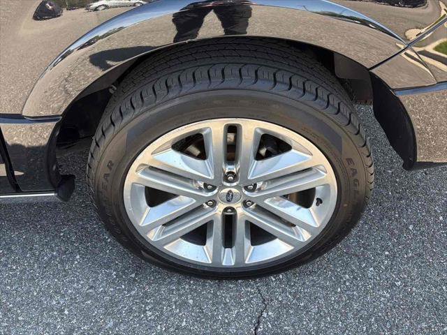 Used 2016 Ford Expedition EL Platinum image 10