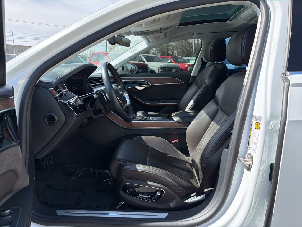 Used 2021 Audi A8 L 3.0T w/ Luxury Package image 10