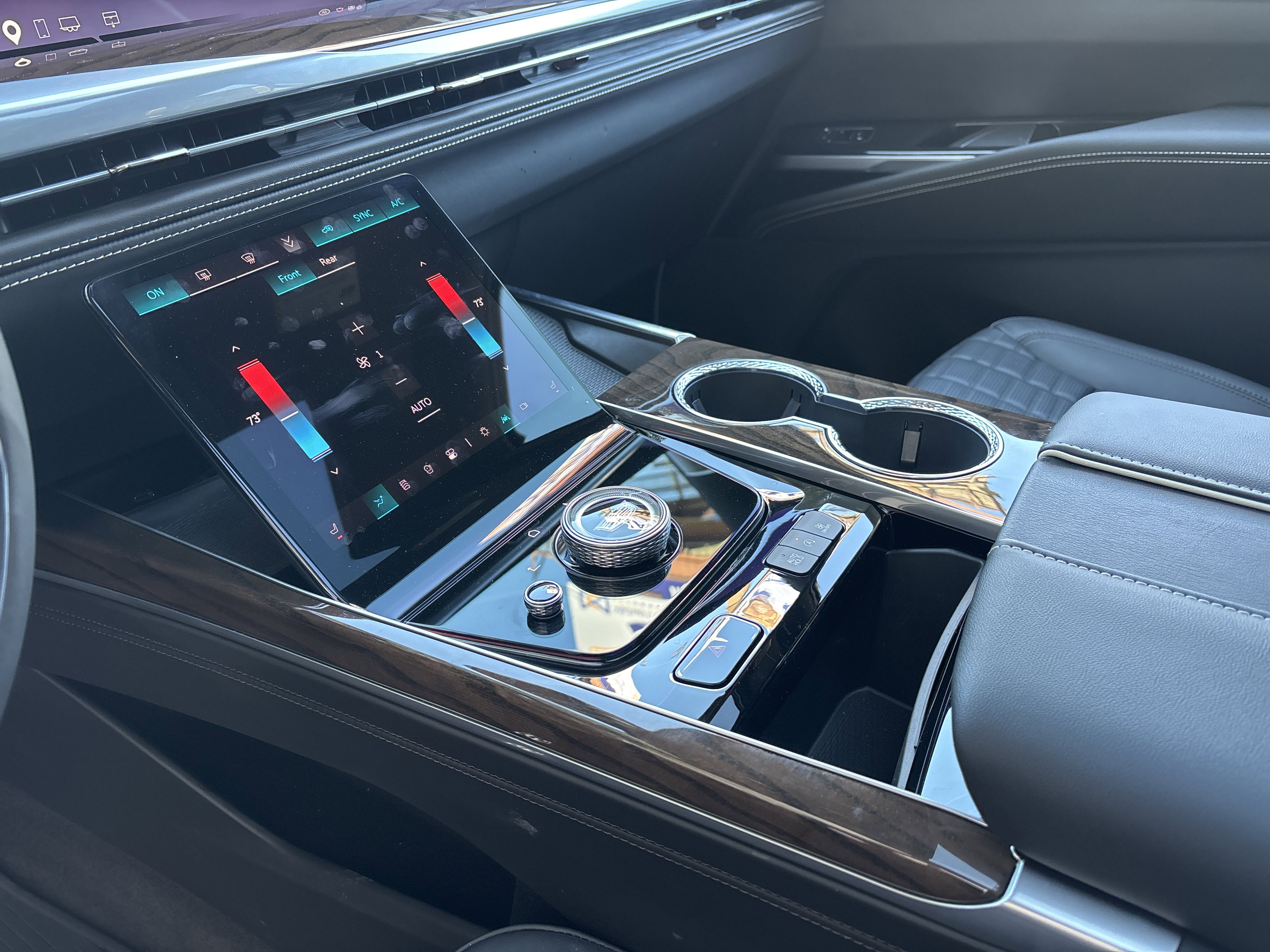 Used 2026 Cadillac Escalade Platinum Sport w/ LPO, ONYX Package image 26