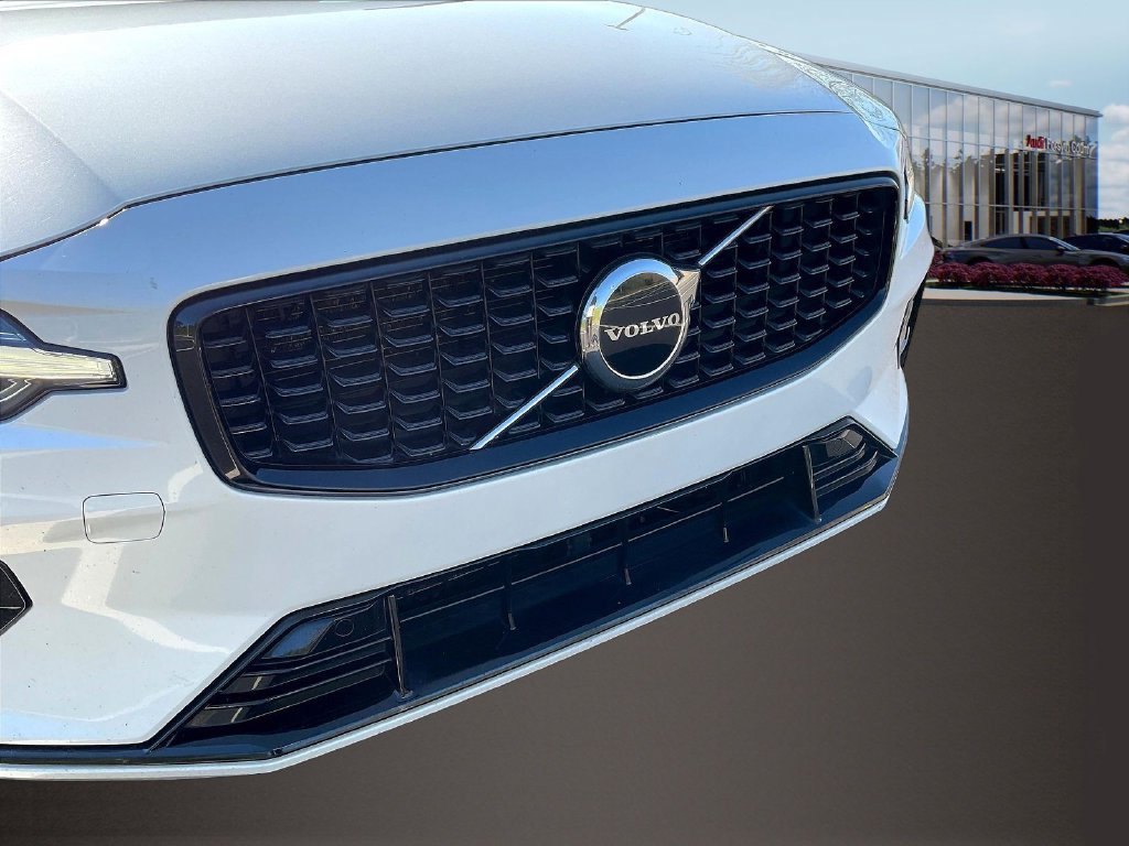 Used 2024 Volvo S60 B5 Core AWD/4WD image 34