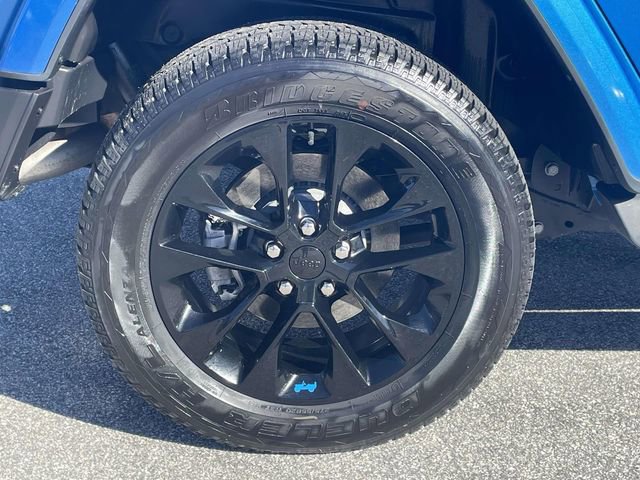 Used 2022 Jeep Wrangler Unlimited Sahara w/ Cold Weather Group image 7