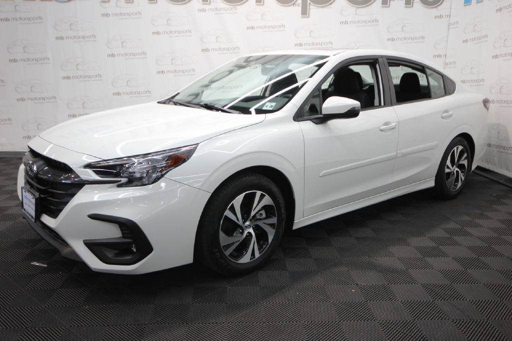 Used 2023 Subaru Legacy Premium AWD/4WD image 2