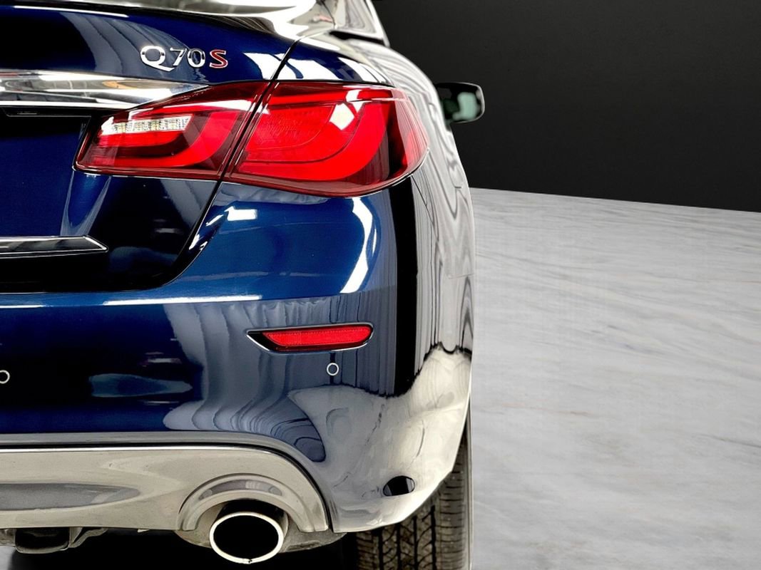 Used 2019 INFINITI Q70 Luxe AWD/4WD image 7