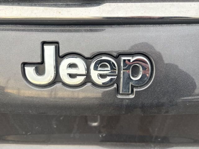 Used 2023 Jeep Compass Limited image 13