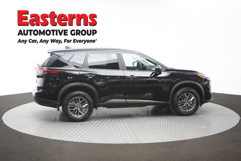 Used 2024 Nissan Rogue S AWD/4WD image 44