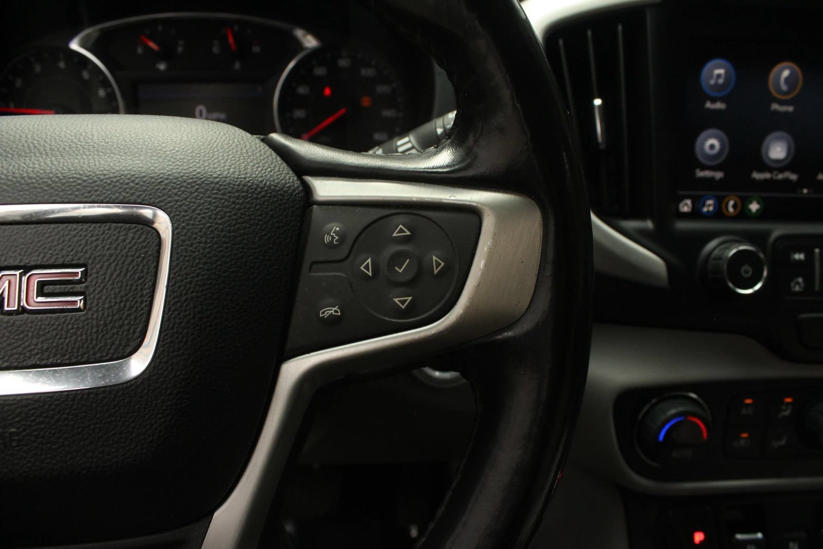 Used 2020 GMC Terrain SLT FWD image 31