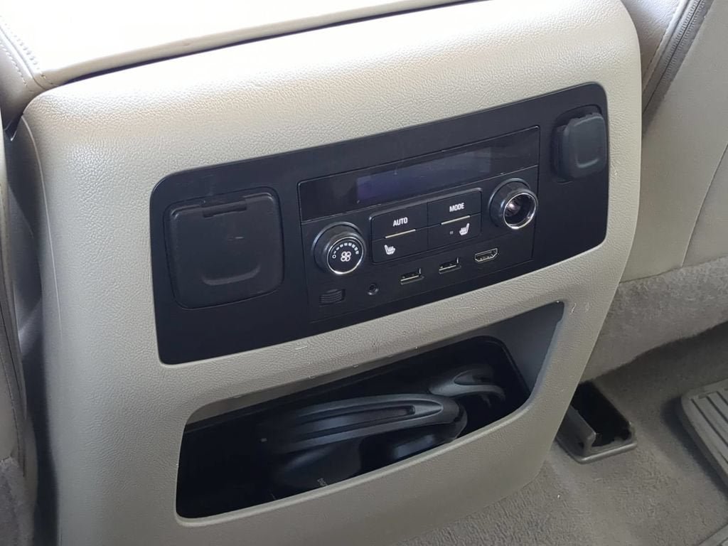 Used 2020 GMC Yukon Denali w/ Denali Ultimate Package RWD image 25
