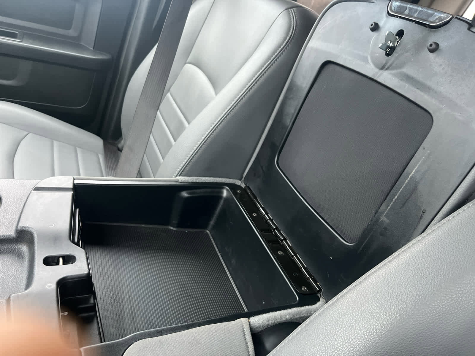 Used 2018 RAM 1500 Express image 24