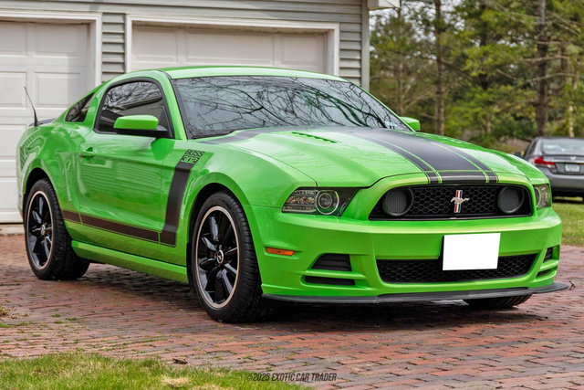 Used 2013 Ford Mustang Boss 302 w/ Boss 302 Accessory Pkg RWD image 12