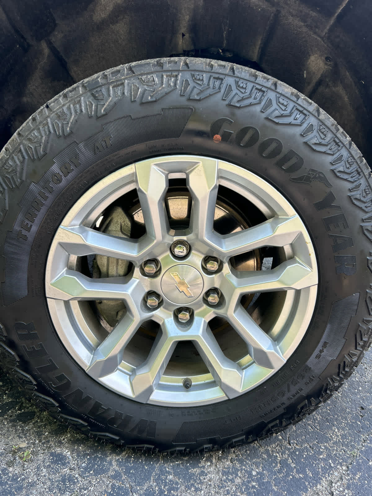 Used 2023 Chevrolet Silverado 1500 LT image 24