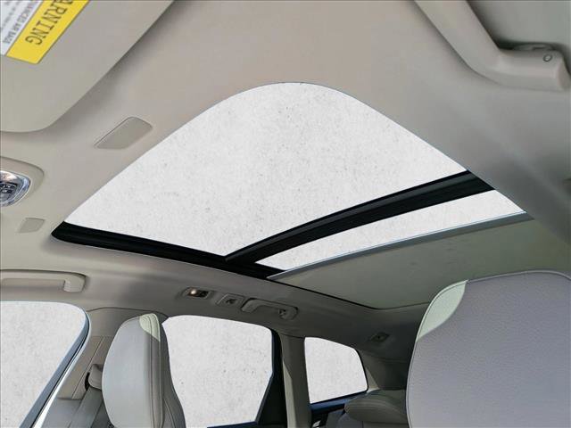 Used 2021 Volvo XC60 T6 Momentum image 17