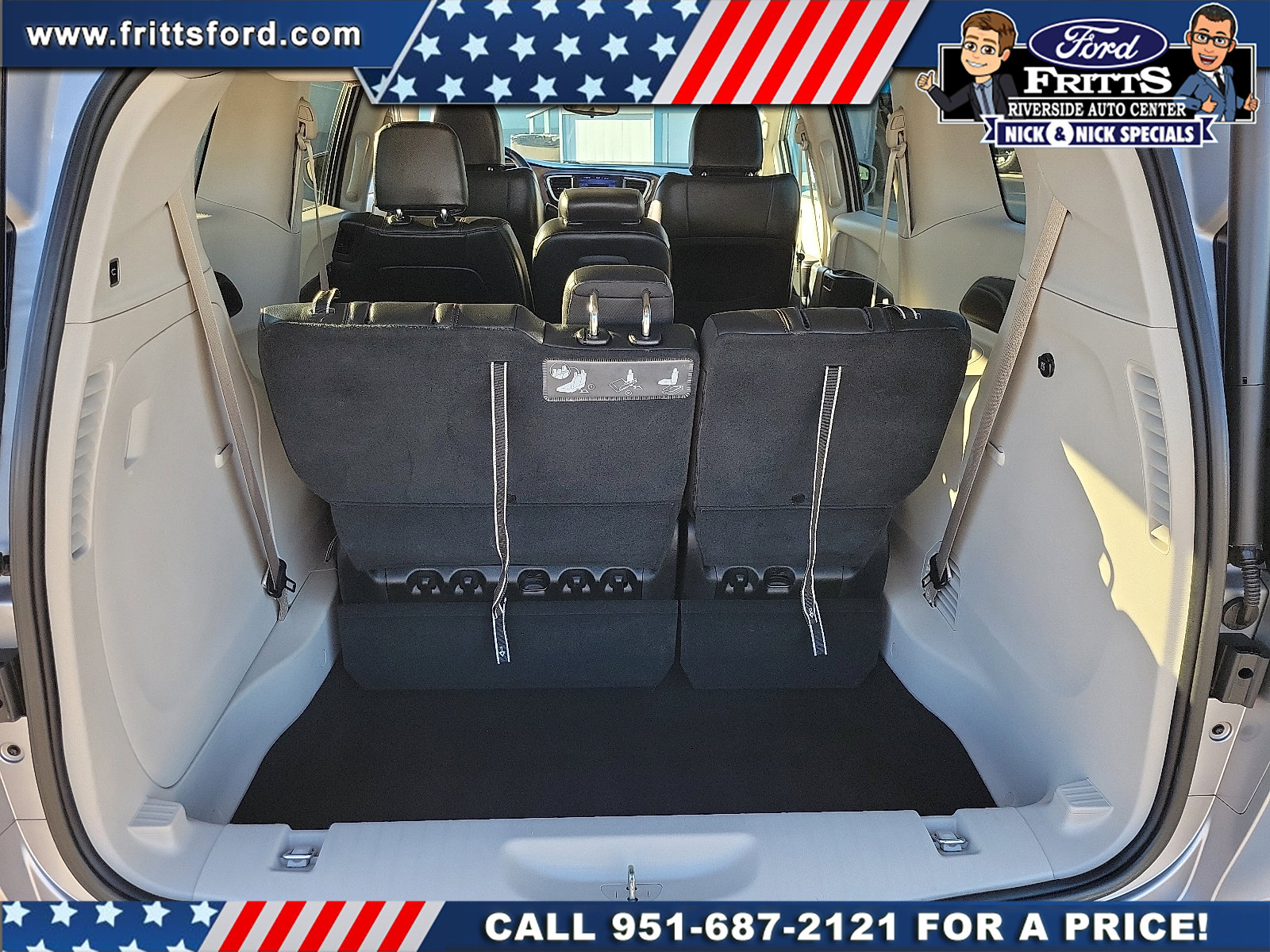 Used 2017 Chrysler Pacifica Touring-L image 18