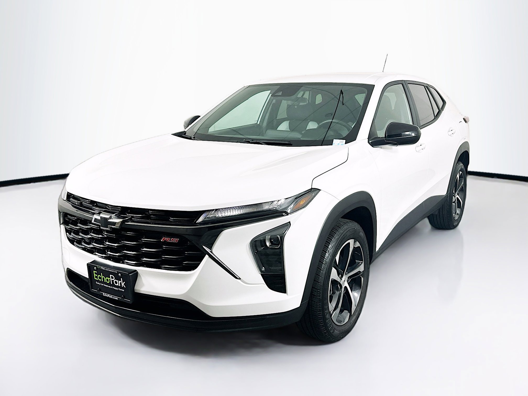 Used 2024 Chevrolet Trax RS image 3