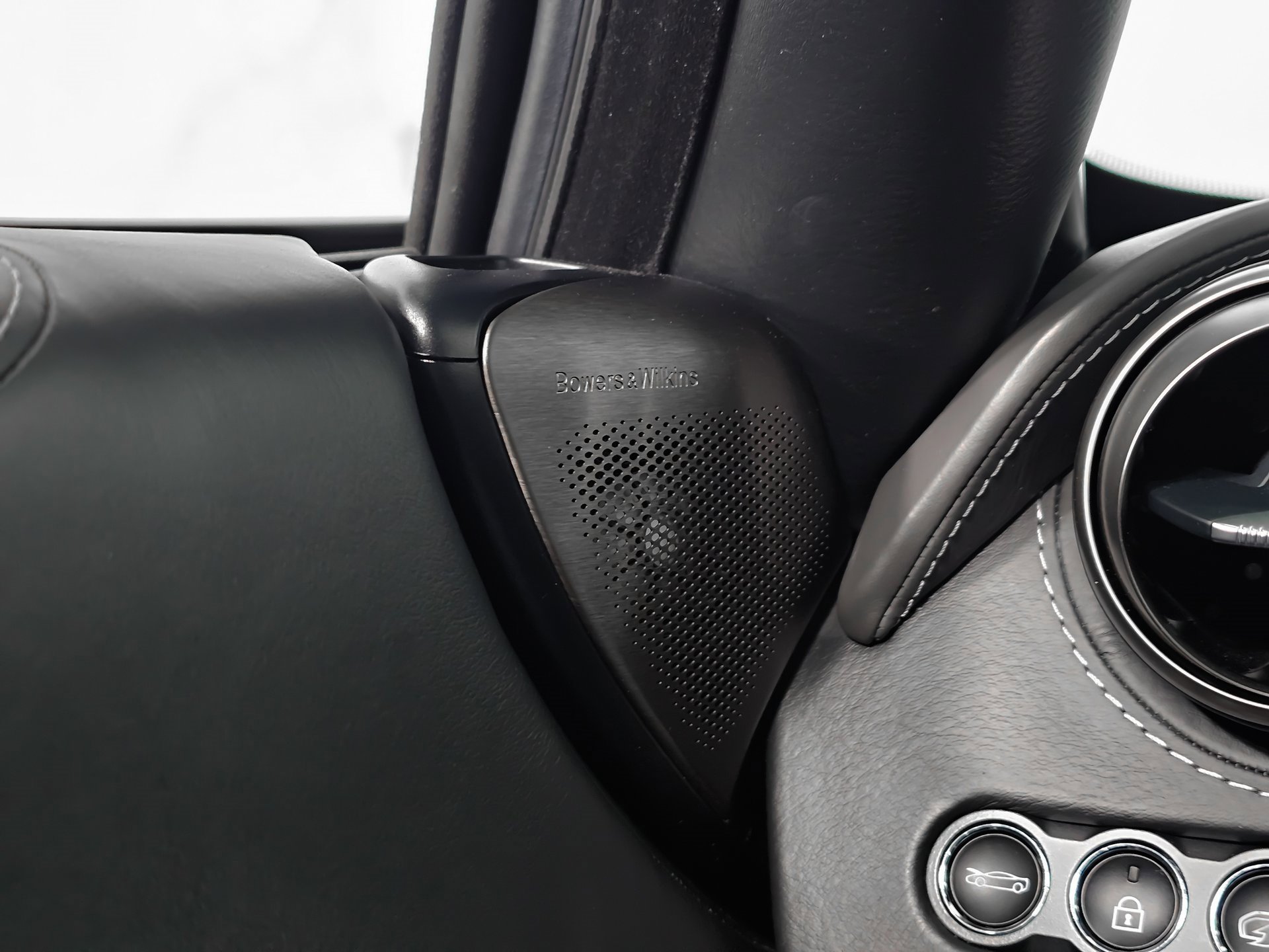 Used 2019 McLaren 720S image 24