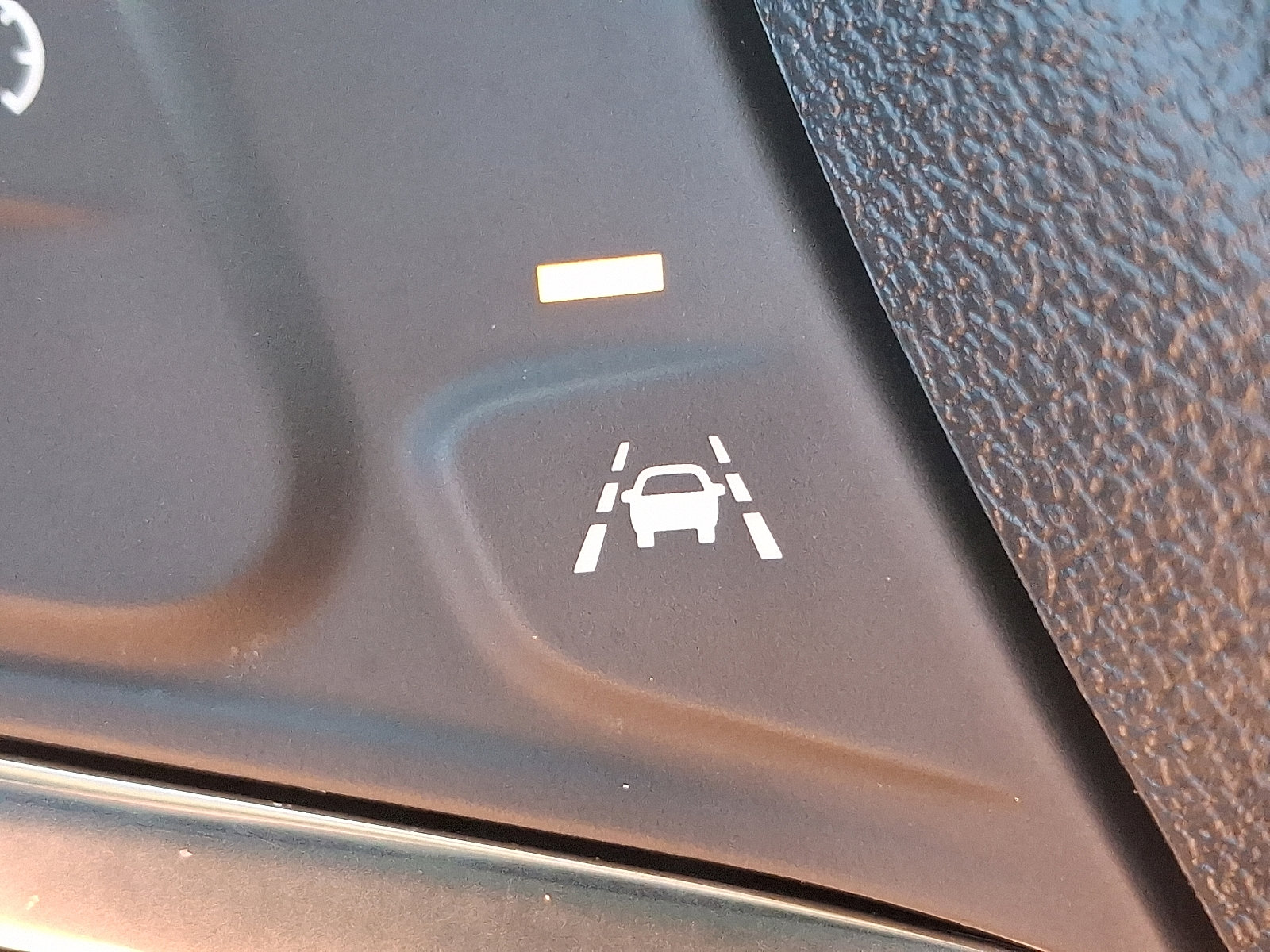 Used 2020 Chevrolet Equinox LT image 25