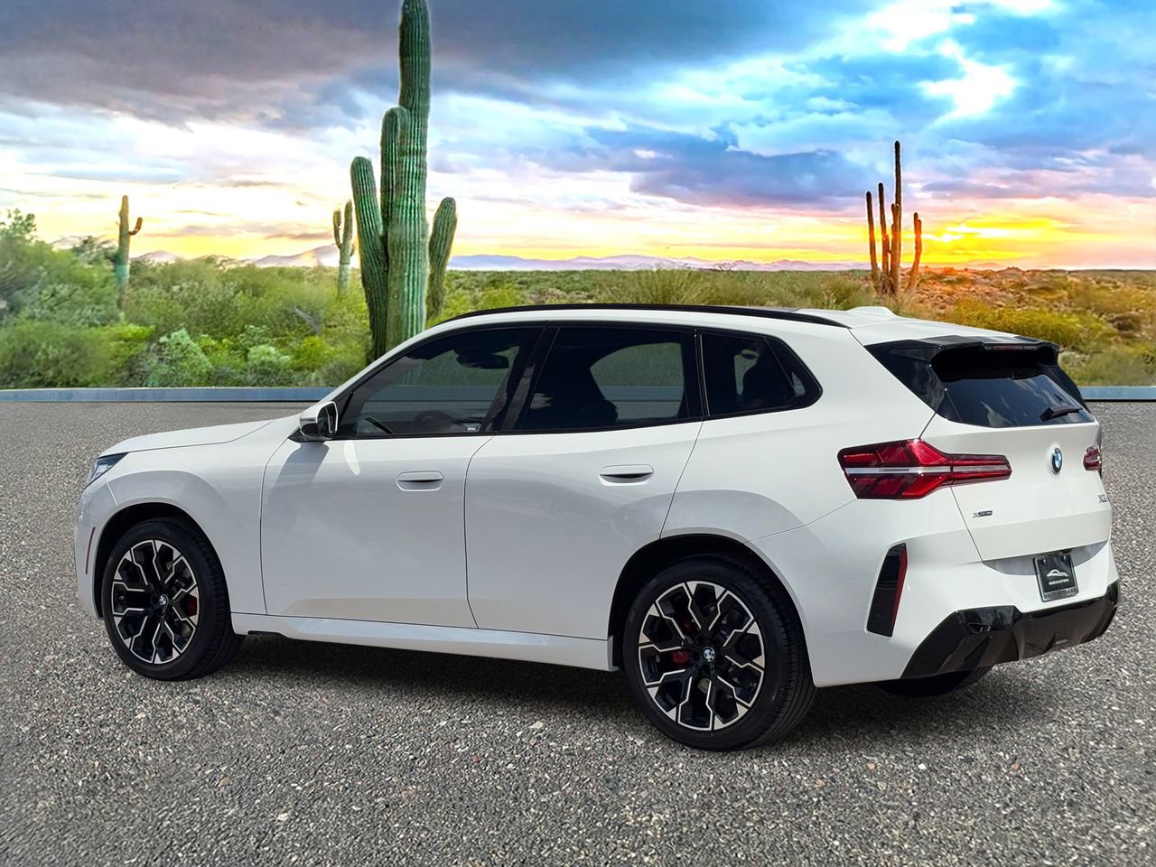 Used 2025 BMW X3 xDrive30i w/ Premium Package image 4